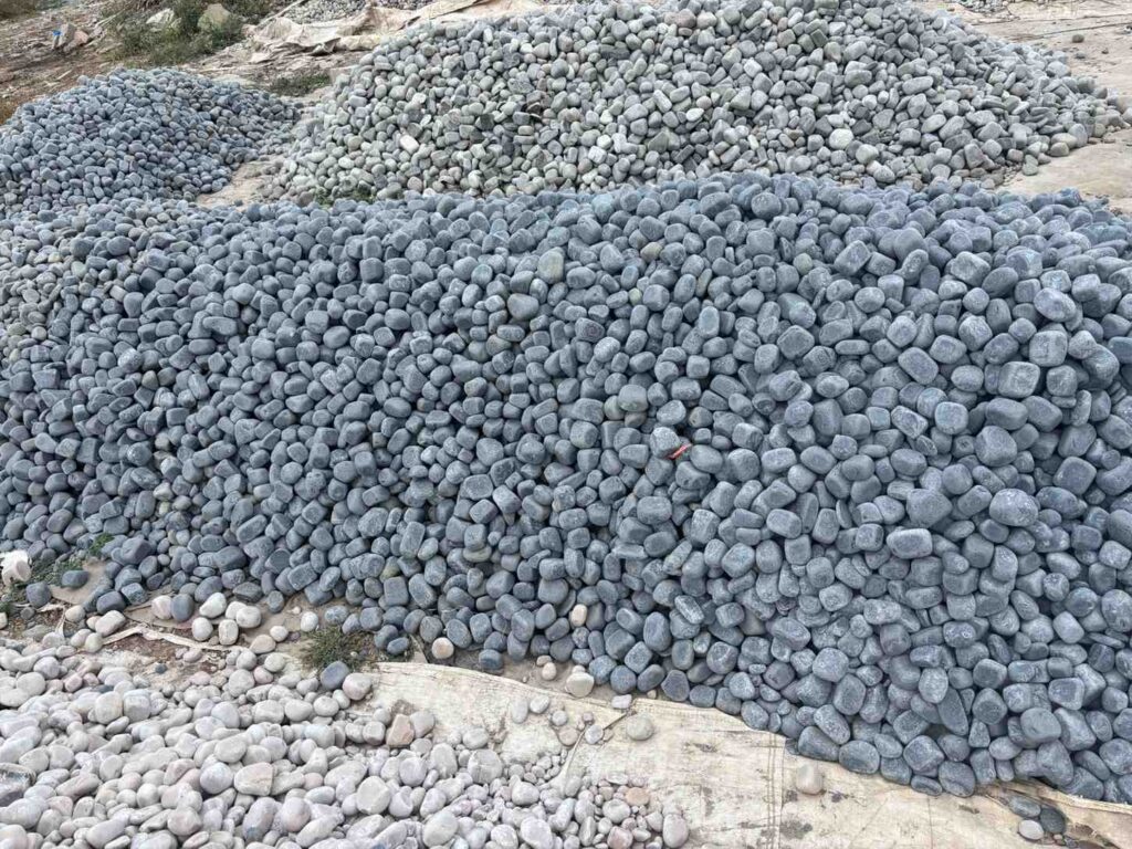 PEBBLE STONE