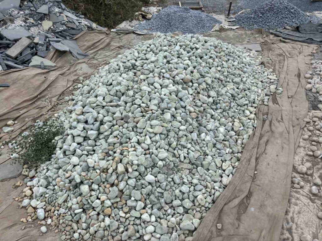 PEBBLE STONE