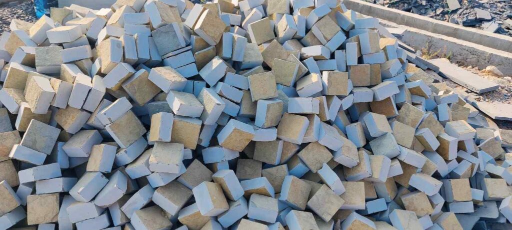 NATURAL STONE PAVING