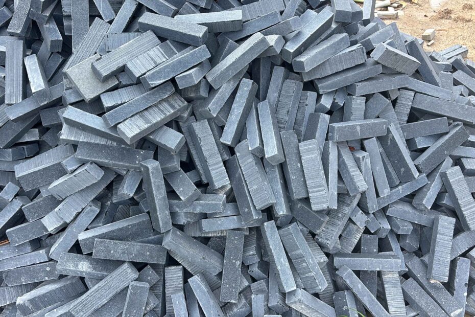 BLACK 200X50X40MM