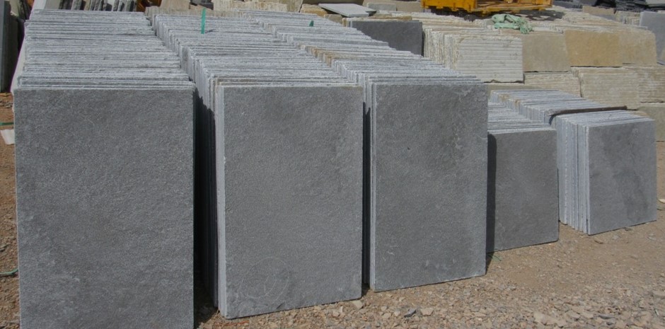 GREY LIMESTONE TUMBLED