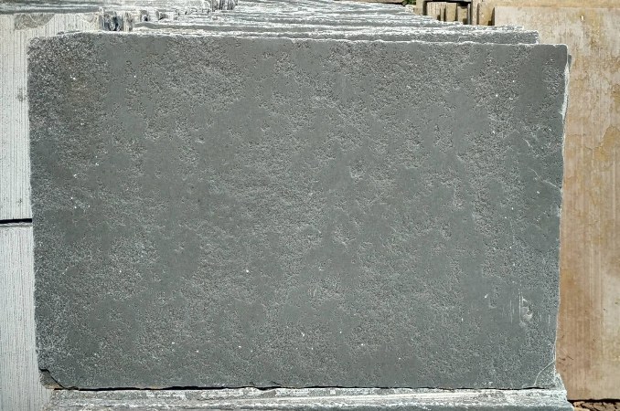 GREY HALFONED TUMBLED BRUSHED
